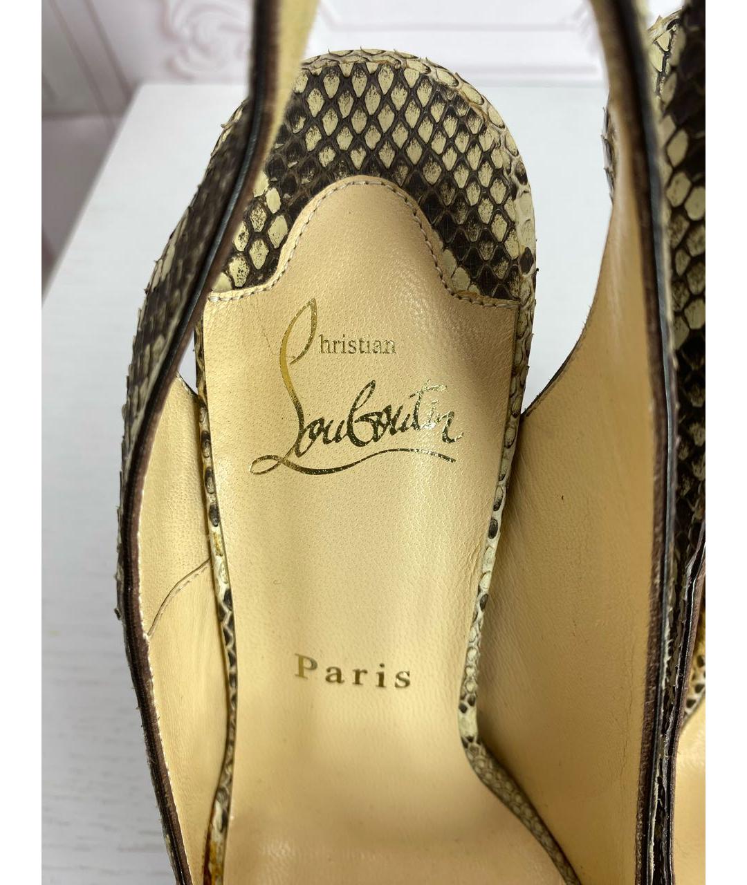 CHRISTIAN LOUBOUTIN Бежевые босоножки из экзотической кожи, фото 6