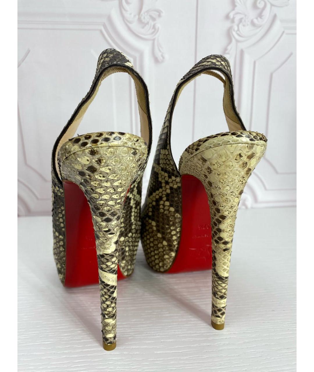 CHRISTIAN LOUBOUTIN Бежевые босоножки из экзотической кожи, фото 3