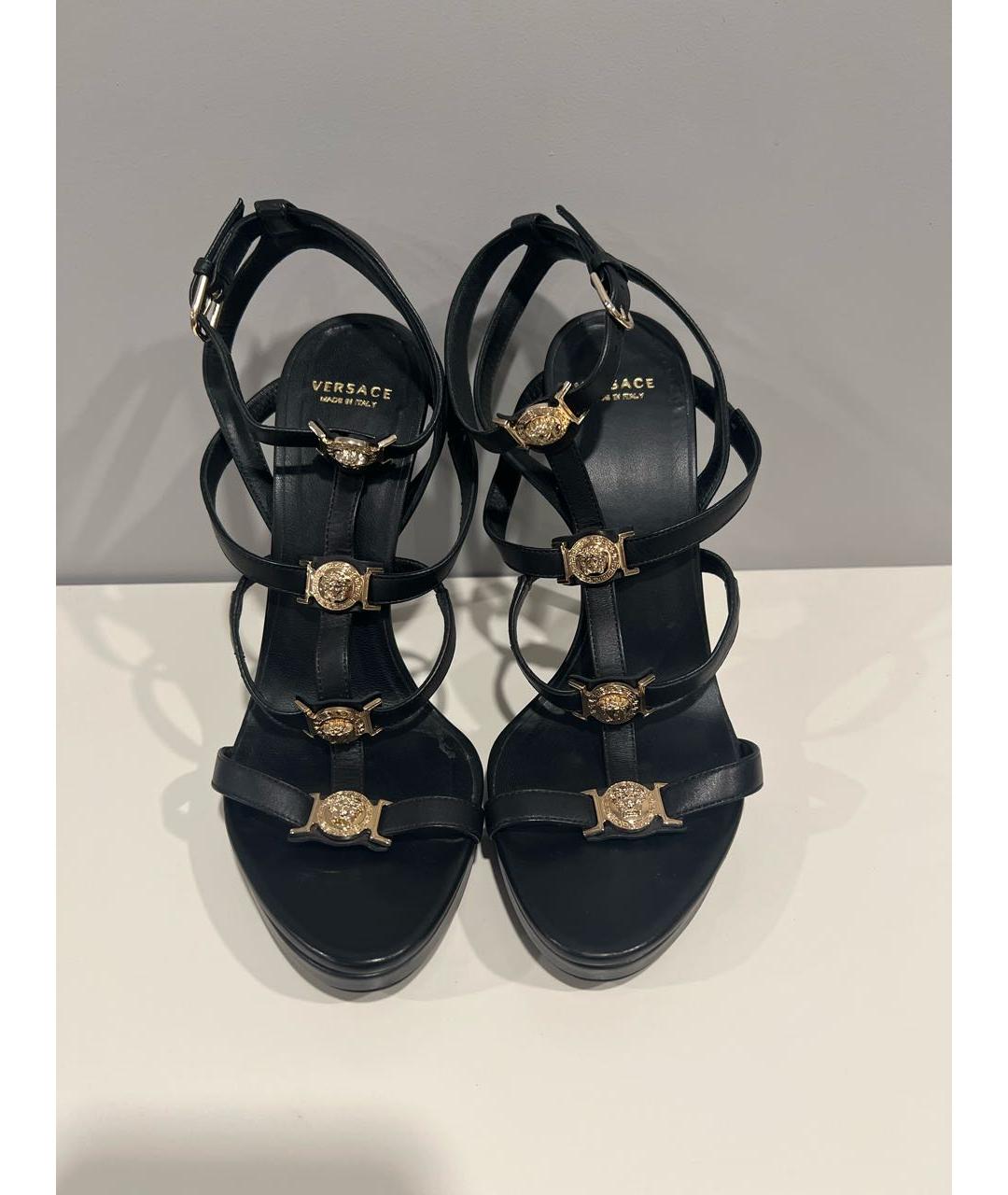 VERSACE Черные кожаные босоножки, фото 2
