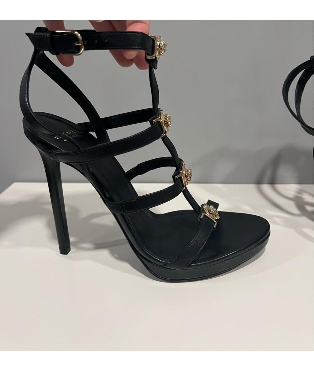 VERSACE Черные кожаные босоножки, фото 9