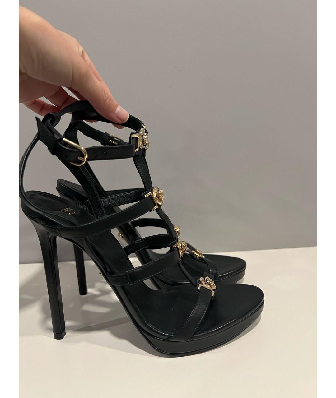 VERSACE Черные кожаные босоножки, фото 5