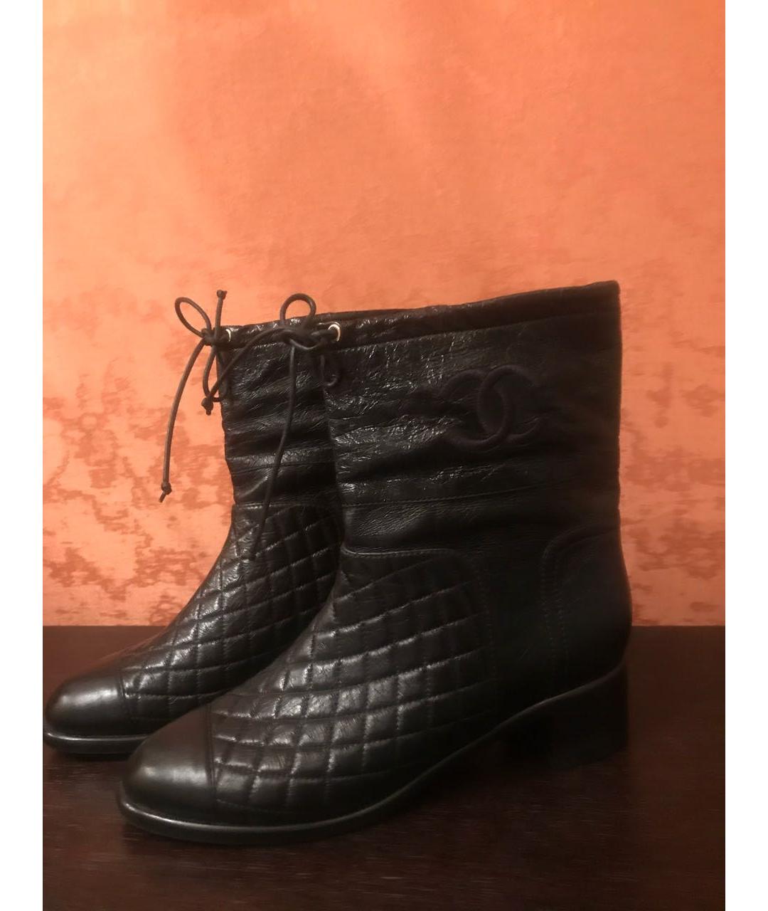 CHANEL Черные кожаные полусапоги, фото 2