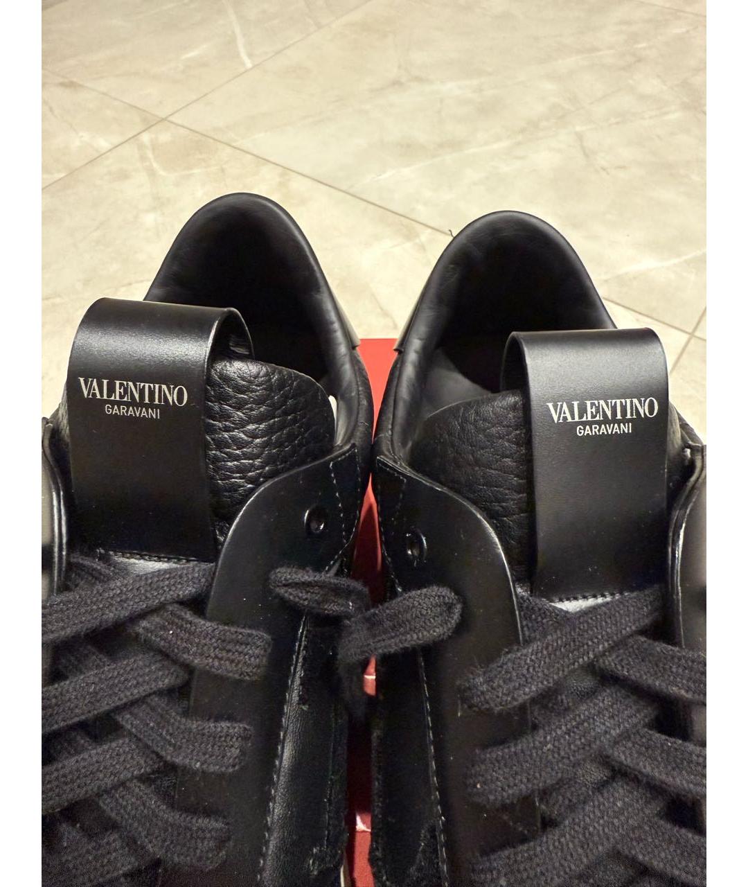 RED VALENTINO Черные кожаные низкие кроссовки / кеды, фото 4