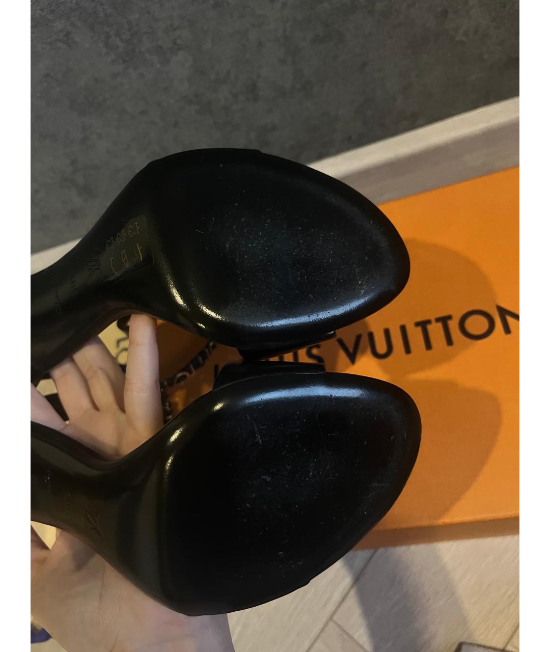 LOUIS VUITTON Черные кожаные босоножки, фото 5