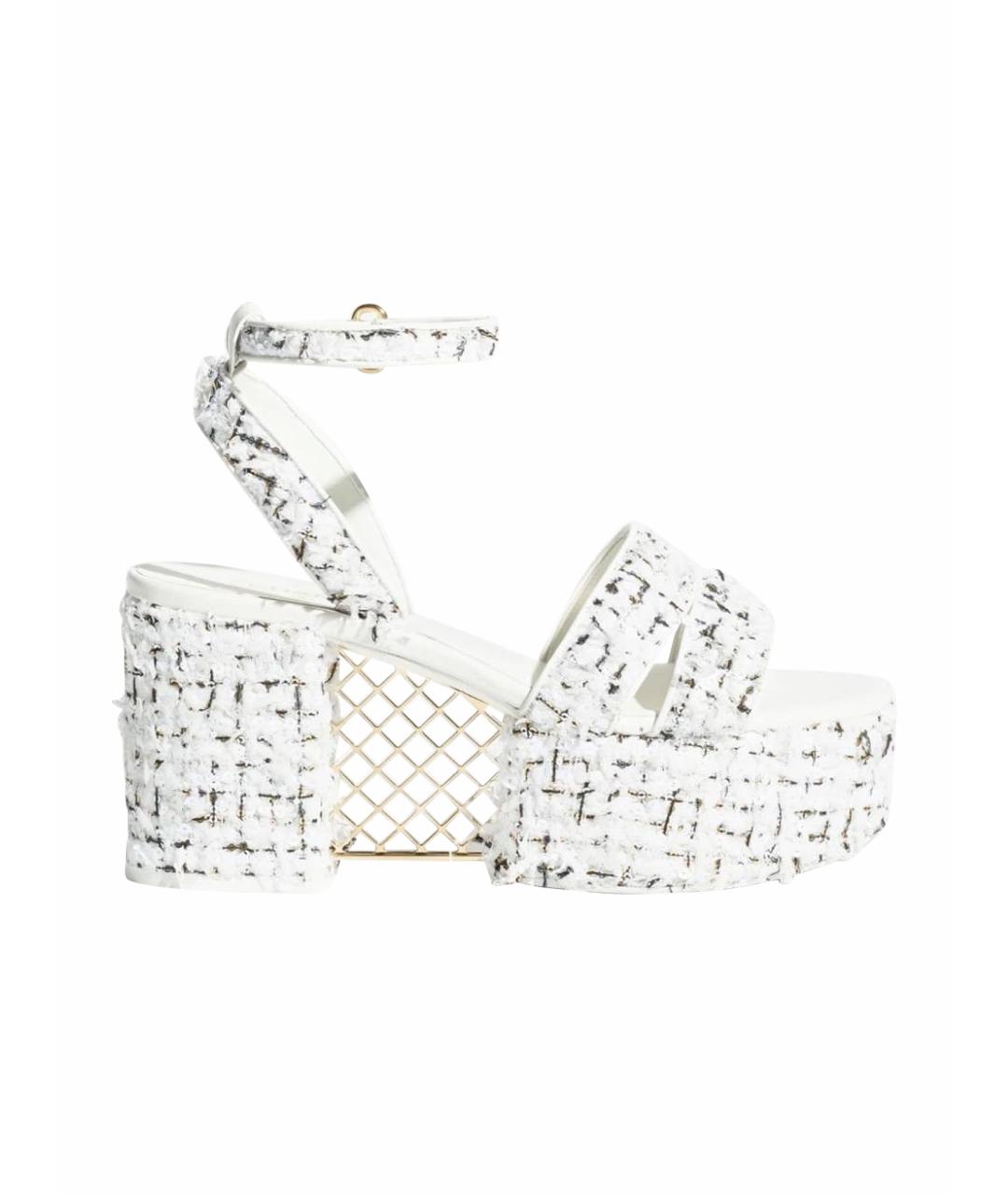 CHANEL Белые текстильные босоножки, фото 1