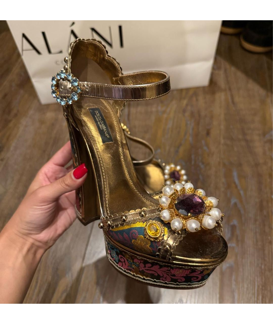 DOLCE&GABBANA Золотые босоножки, фото 3