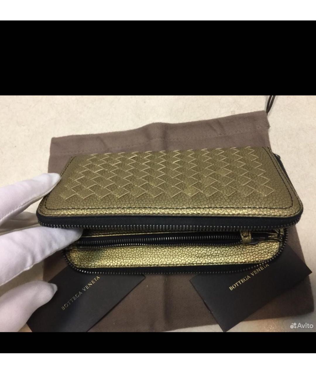 BOTTEGA VENETA Золотой кожаный кошелек, фото 2