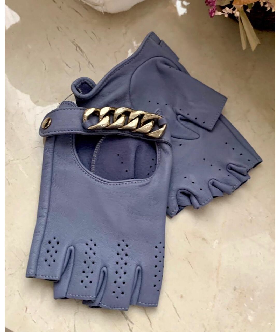 CHANEL PRE-OWNED Голубые кожаные перчатки, фото 5