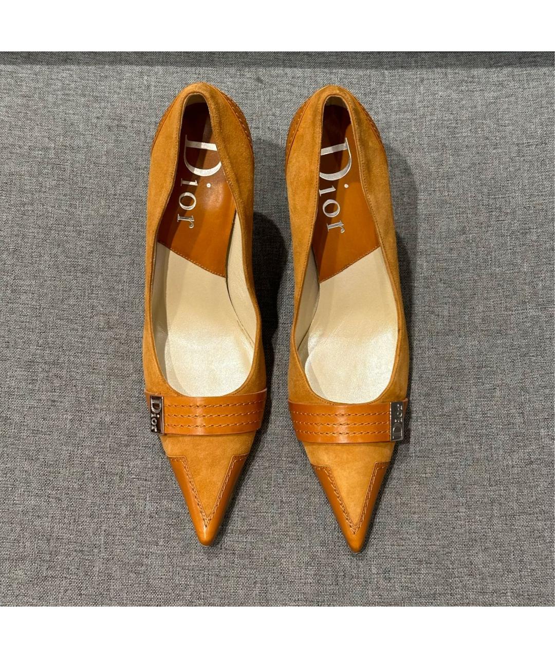 CHRISTIAN DIOR Коричневые кожаные лодочки на низком каблуке, фото 4