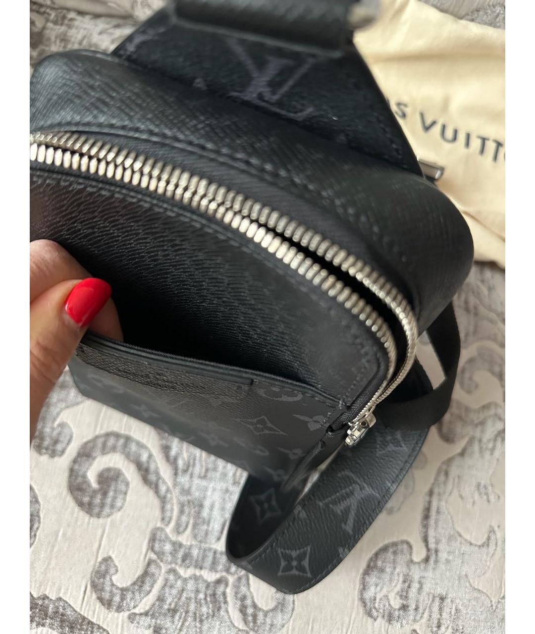 LOUIS VUITTON Черная кожаная сумка на плечо, фото 8