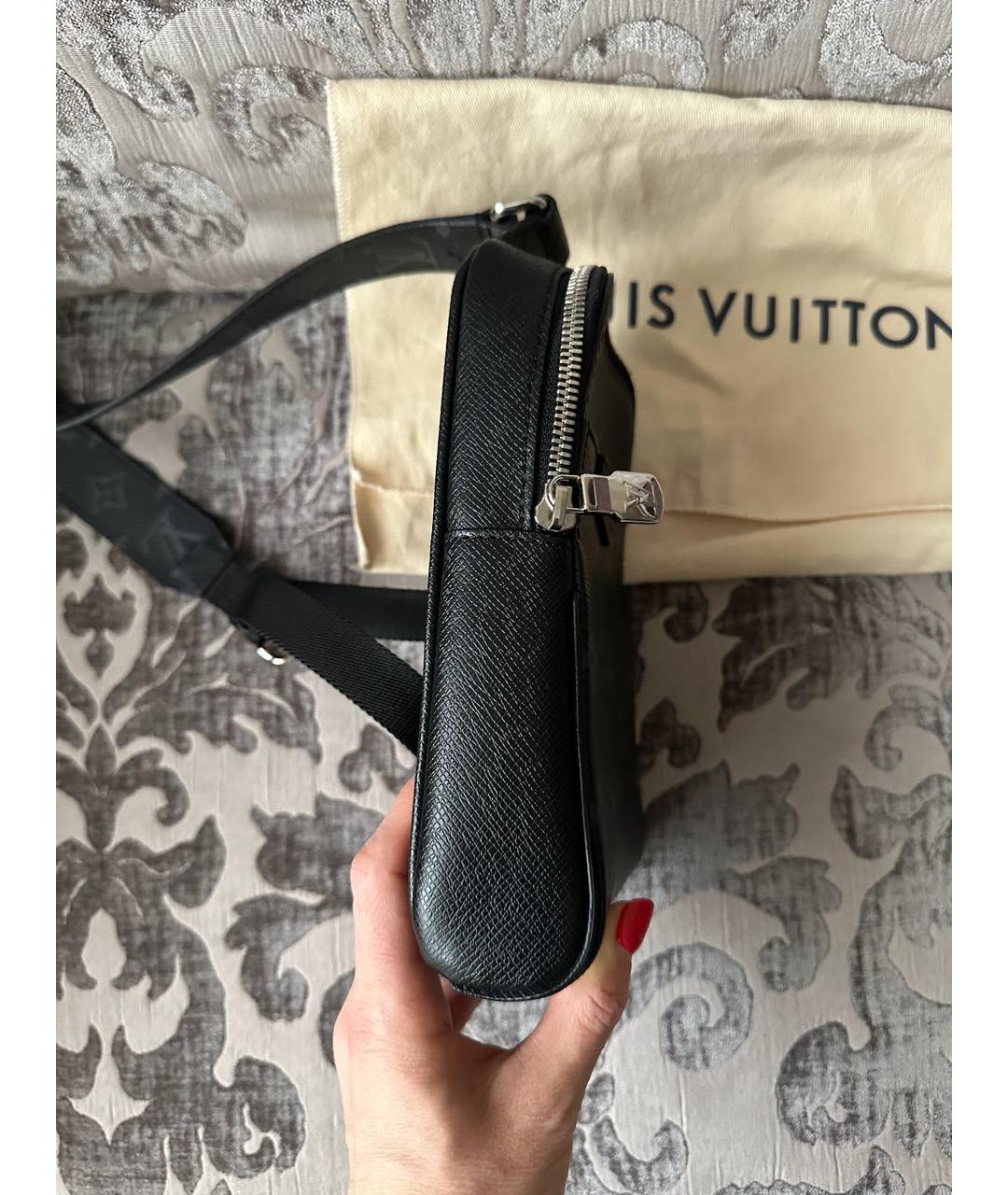 LOUIS VUITTON Черная кожаная сумка на плечо, фото 6