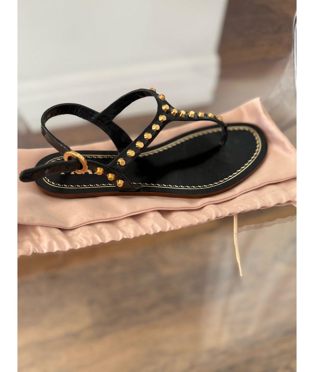 PRADA Черные сандалии из лакированной кожи, фото 5