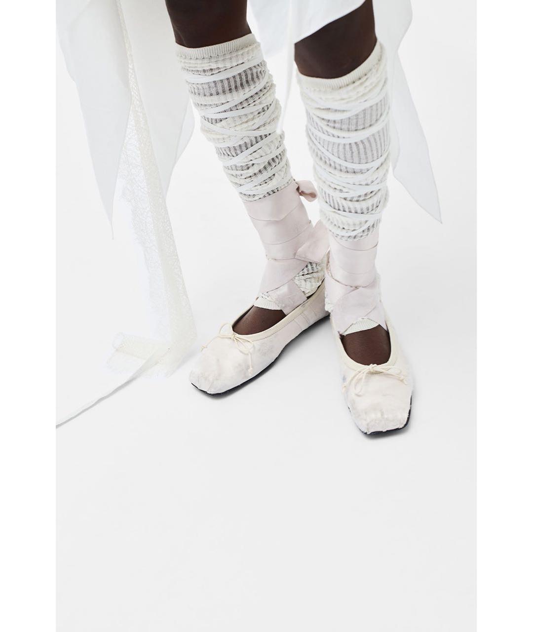 ANN DEMEULEMEESTER Белые носки, чулки и колготы, фото 3