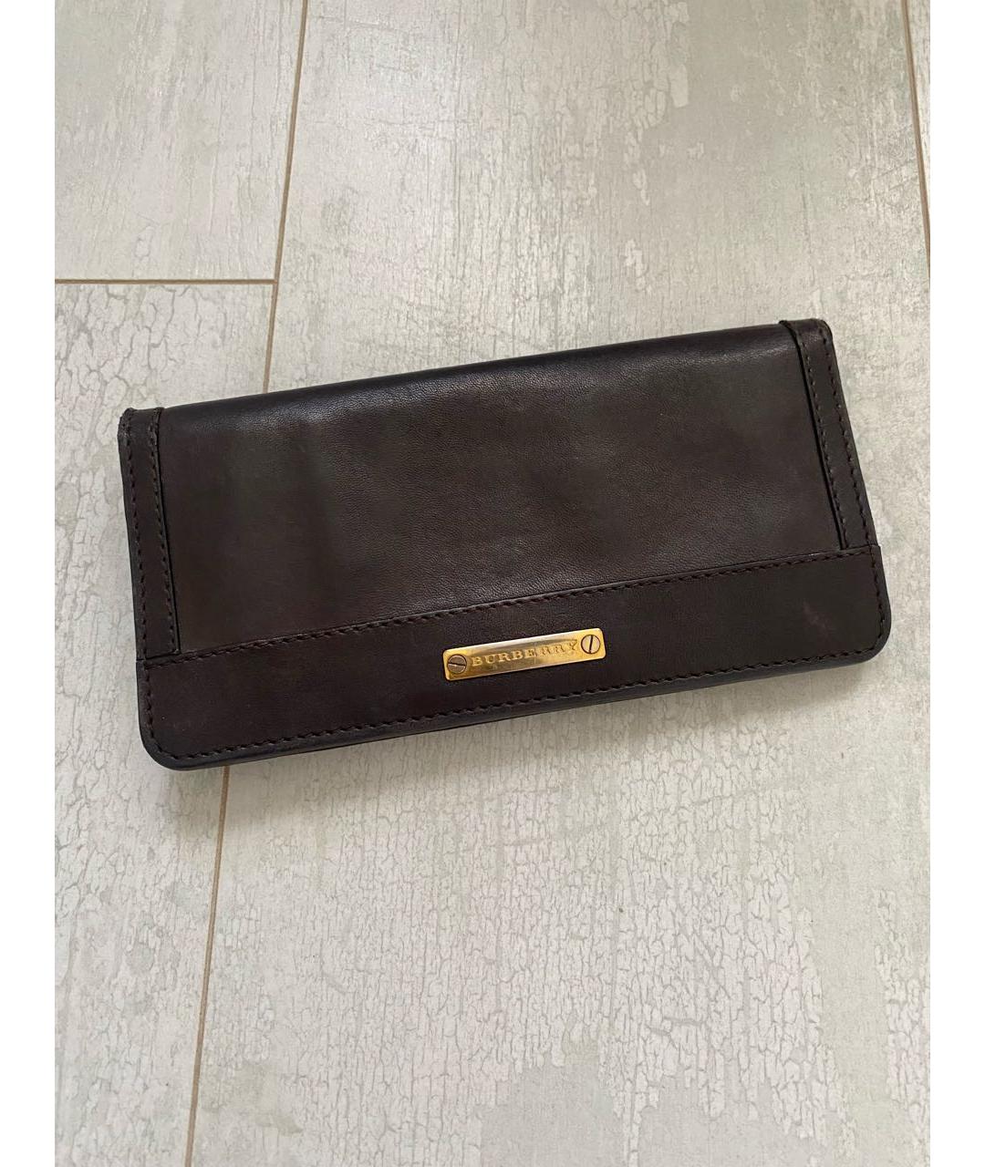BURBERRY Коричневый кожаный кошелек, фото 9