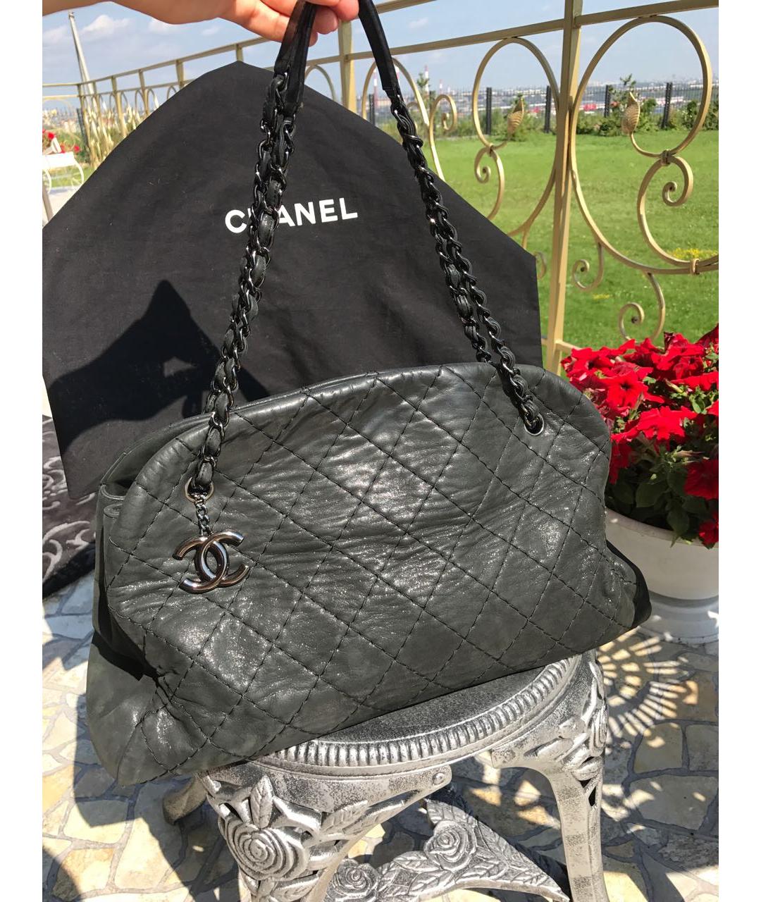 CHANEL Черная кожаная сумка тоут, фото 5