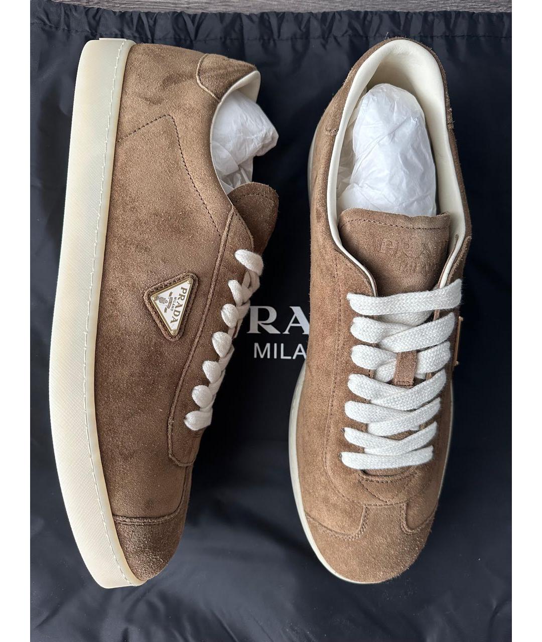 PRADA Коричневые замшевые низкие кроссовки / кеды, фото 4