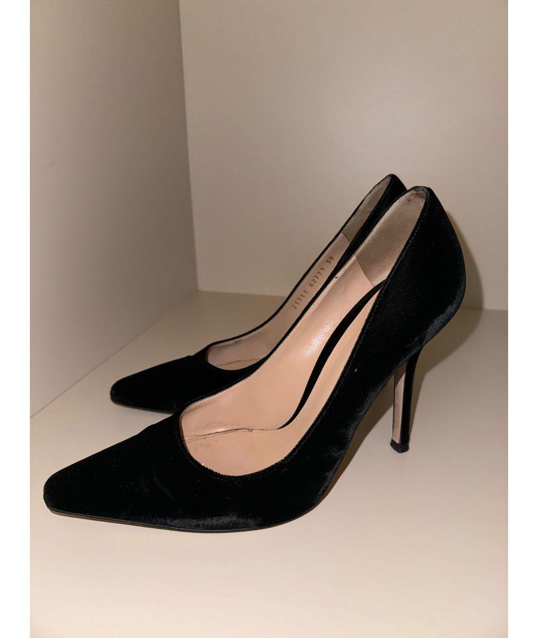 GIANVITO ROSSI Черные бархатные туфли, фото 5