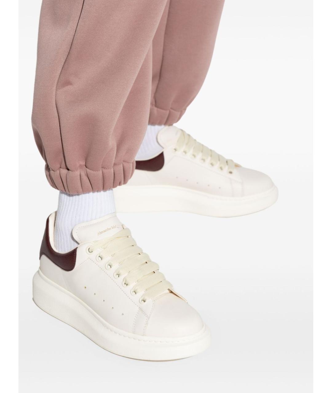 ALEXANDER MCQUEEN Белые кожаные кеды, фото 2