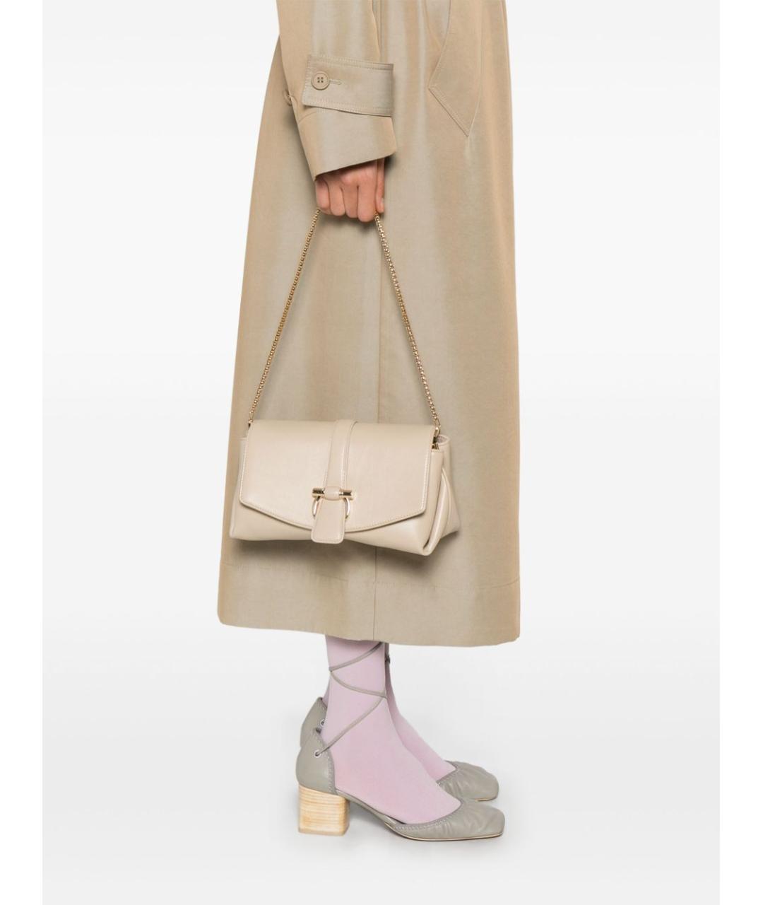 FERRAGAMO Бежевая кожаная сумка через плечо, фото 2