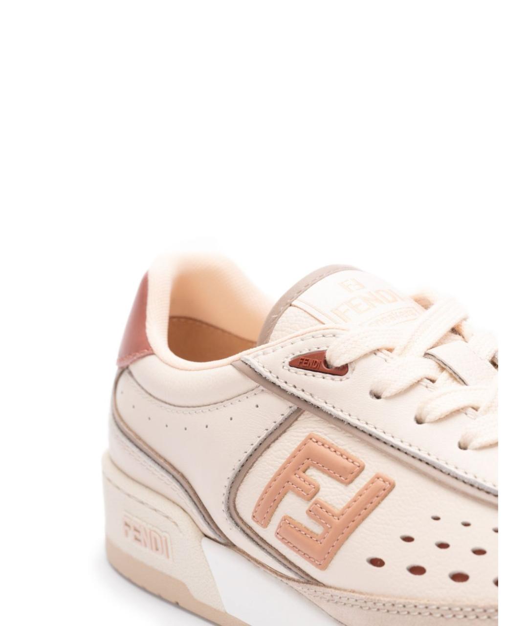 FENDI Бежевые кожаные кроссовки, фото 2