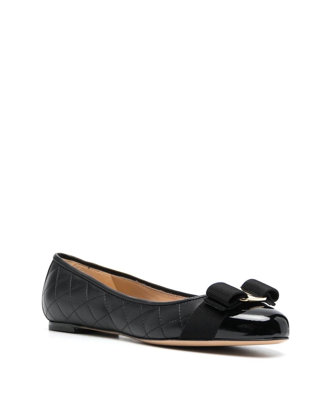FERRAGAMO Черные кожаные балетки, фото 2