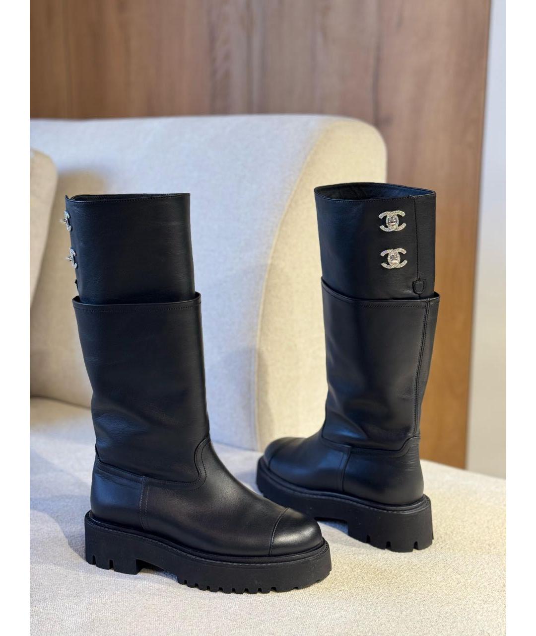 CHANEL Черные кожаные сапоги, фото 3