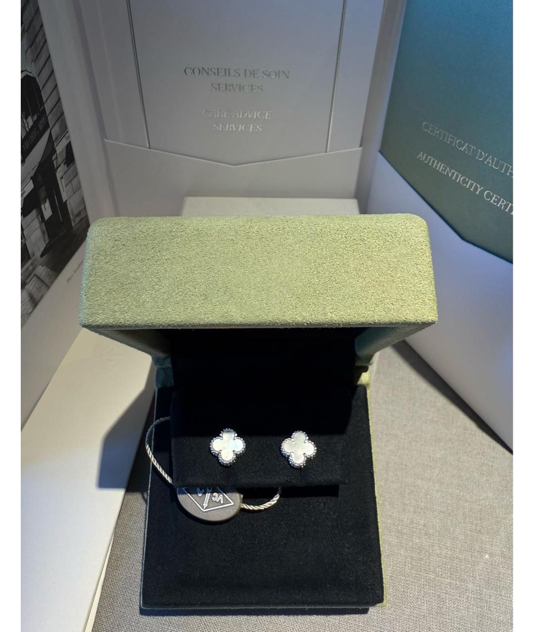 VAN CLEEF & ARPELS Белые серьги из белого золота, фото 4