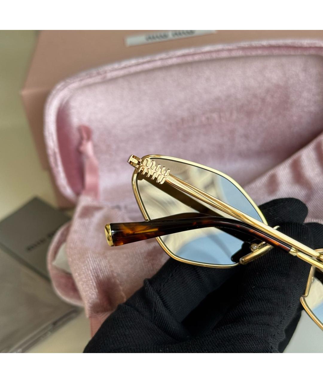 MIU MIU Золотые металлические солнцезащитные очки, фото 4