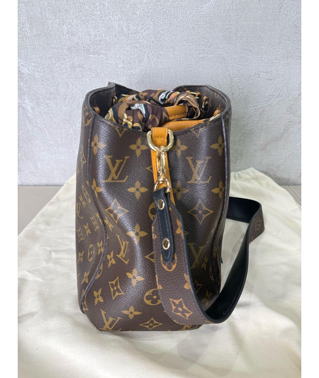 LOUIS VUITTON Коричневая сумка с короткими ручками, фото 3