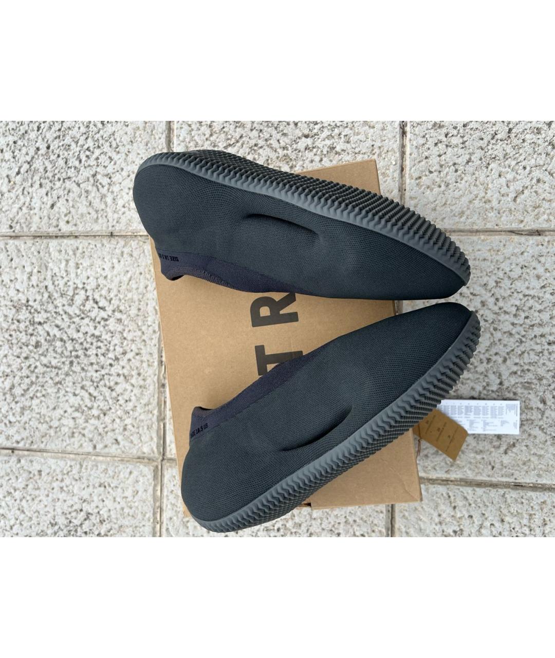 ADIDAS YEEZY Антрацитовые резиновые низкие кроссовки / кеды, фото 5