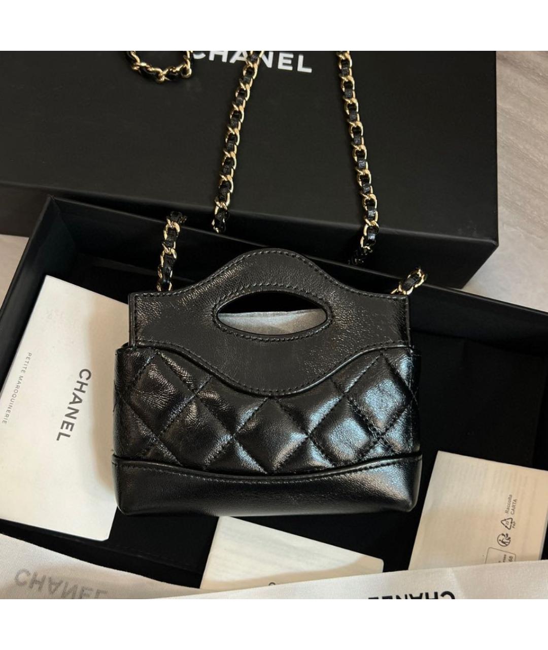 CHANEL Черная сумка с короткими ручками из лакированной кожи, фото 4