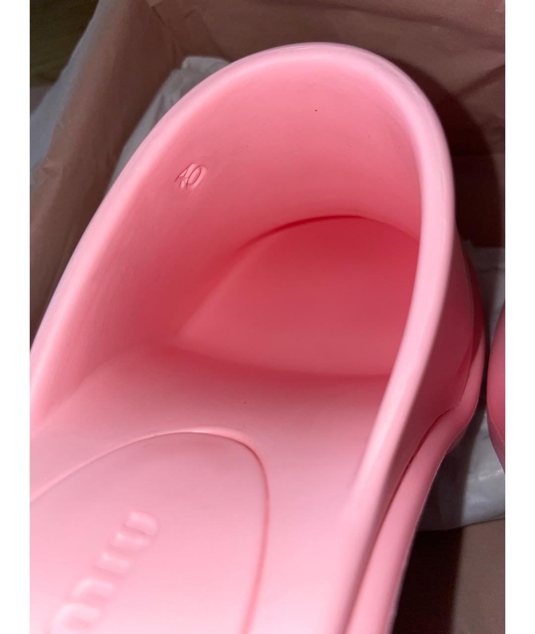 MIU MIU Розовые резиновые мюли, фото 7