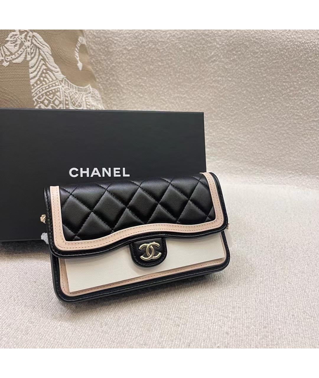 CHANEL Черная кожаная сумка через плечо, фото 3