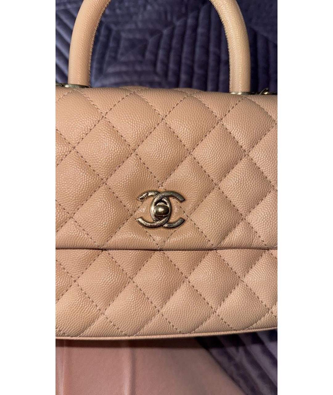 CHANEL Коралловая кожаная сумка с короткими ручками, фото 4