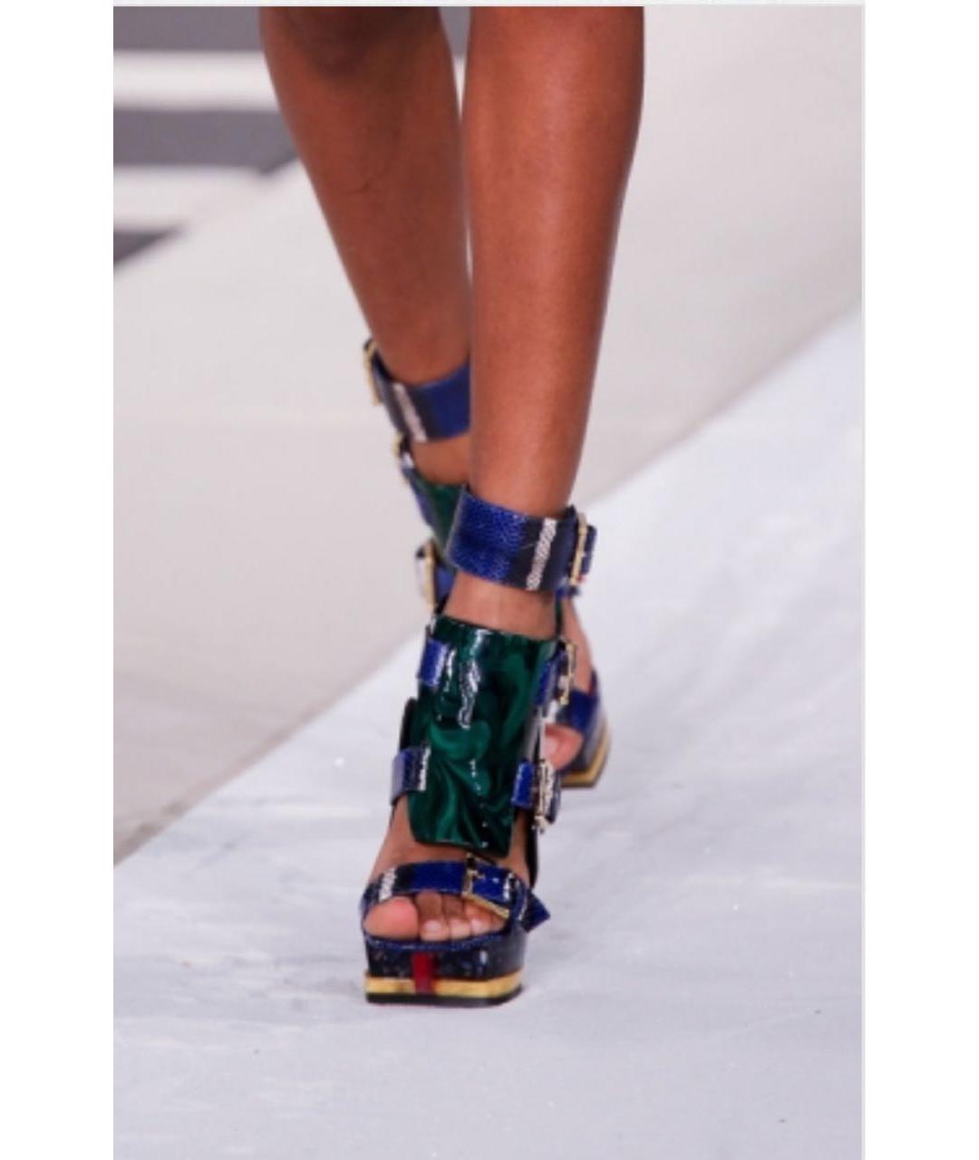 ALEXANDER MCQUEEN Белые кожаные босоножки, фото 8