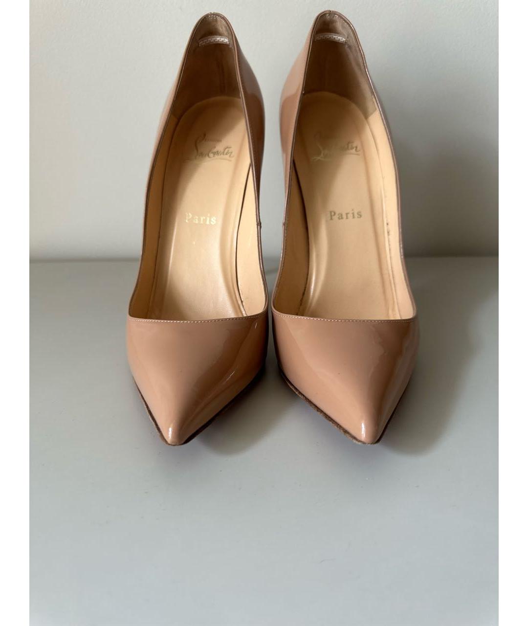 CHRISTIAN LOUBOUTIN Бежевые туфли из лакированной кожи, фото 2