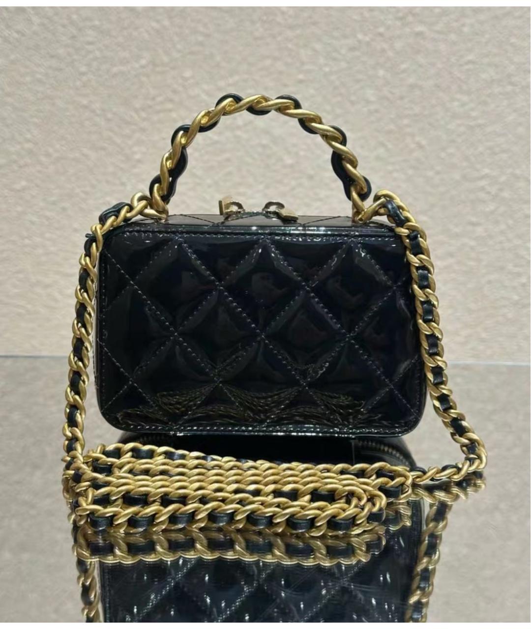 CHANEL Черная сумка через плечо из лакированной кожи, фото 3