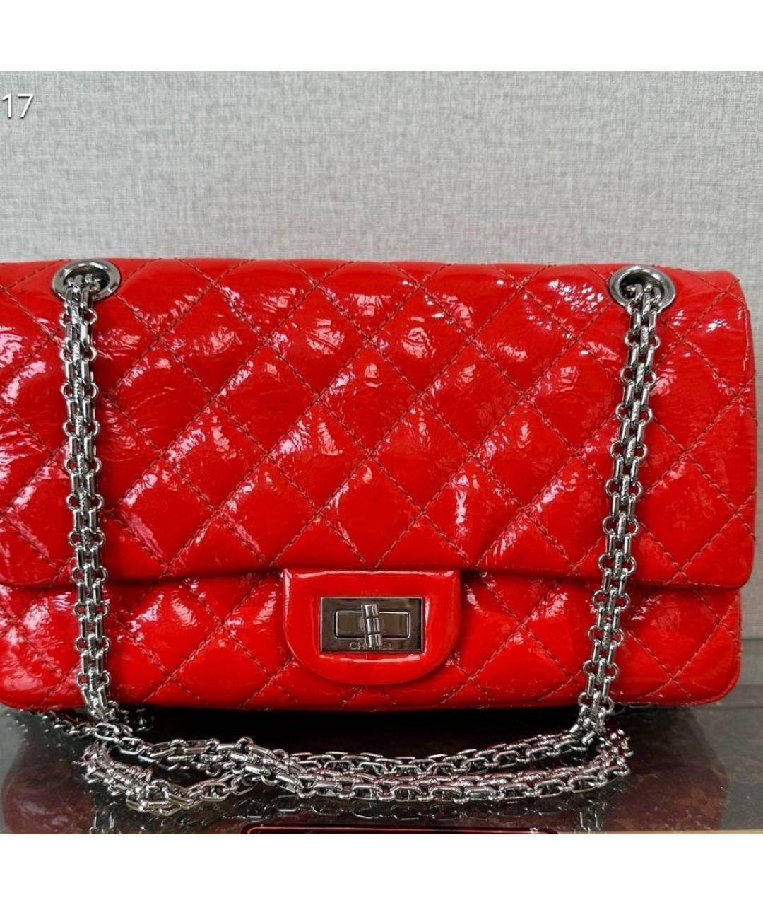 CHANEL Красная сумка через плечо из лакированной кожи, фото 2