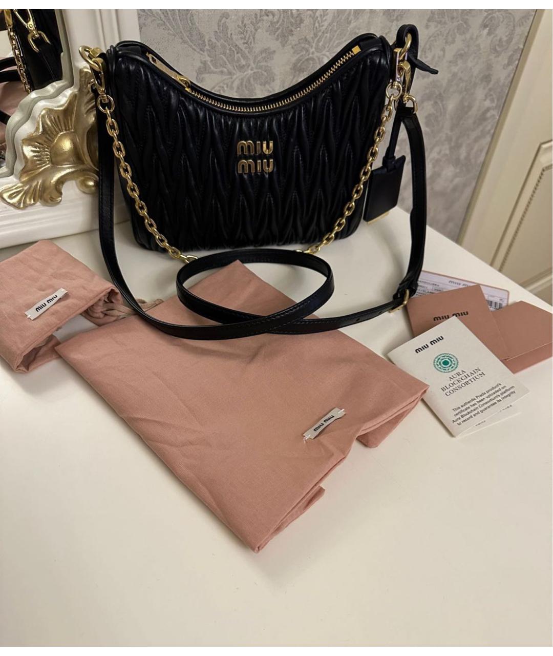MIU MIU Черная кожаная сумка через плечо, фото 4