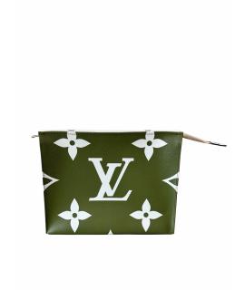 LOUIS VUITTON Косметичка