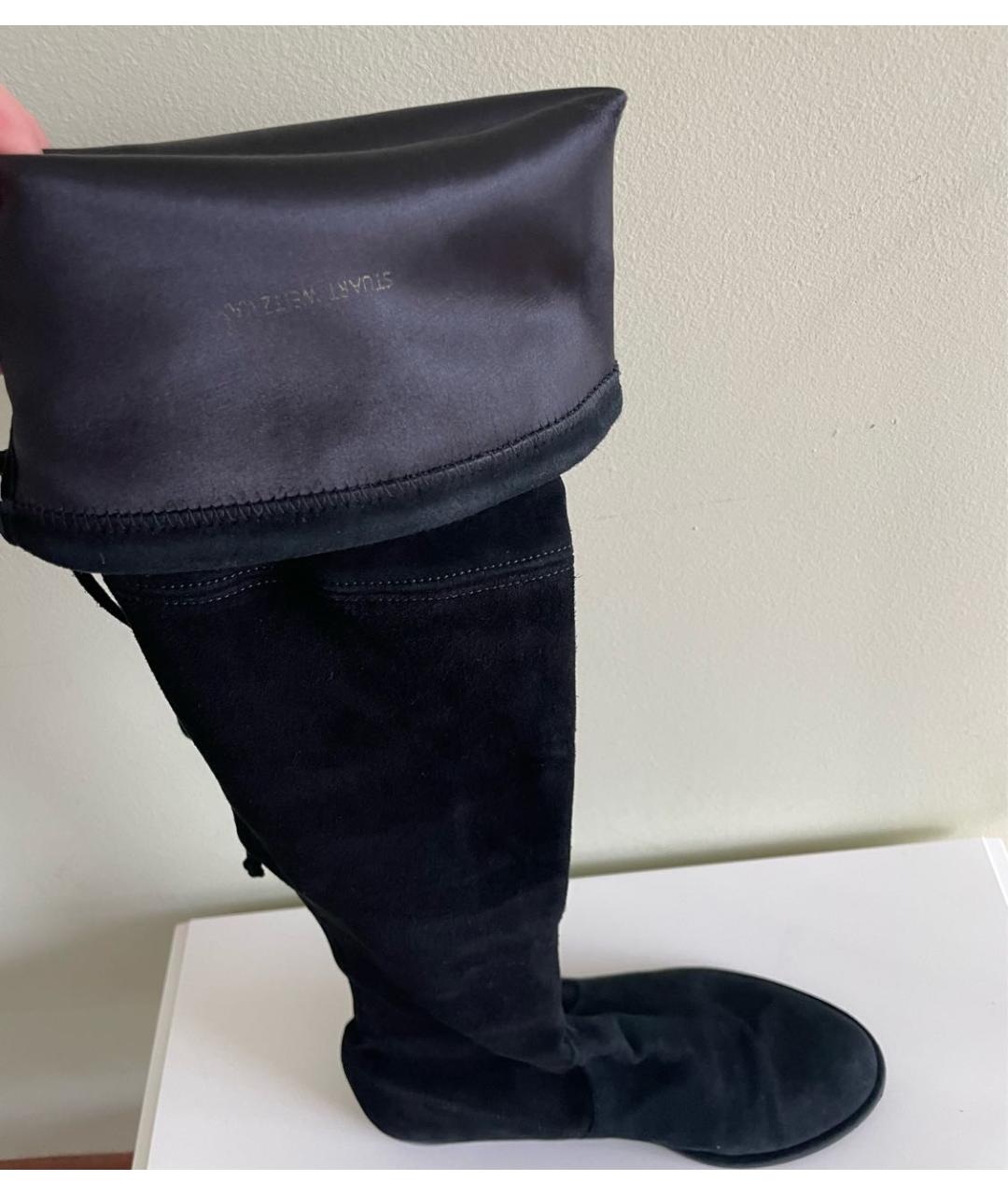 STUART WEITZMAN Черные замшевые ботфорты, фото 7
