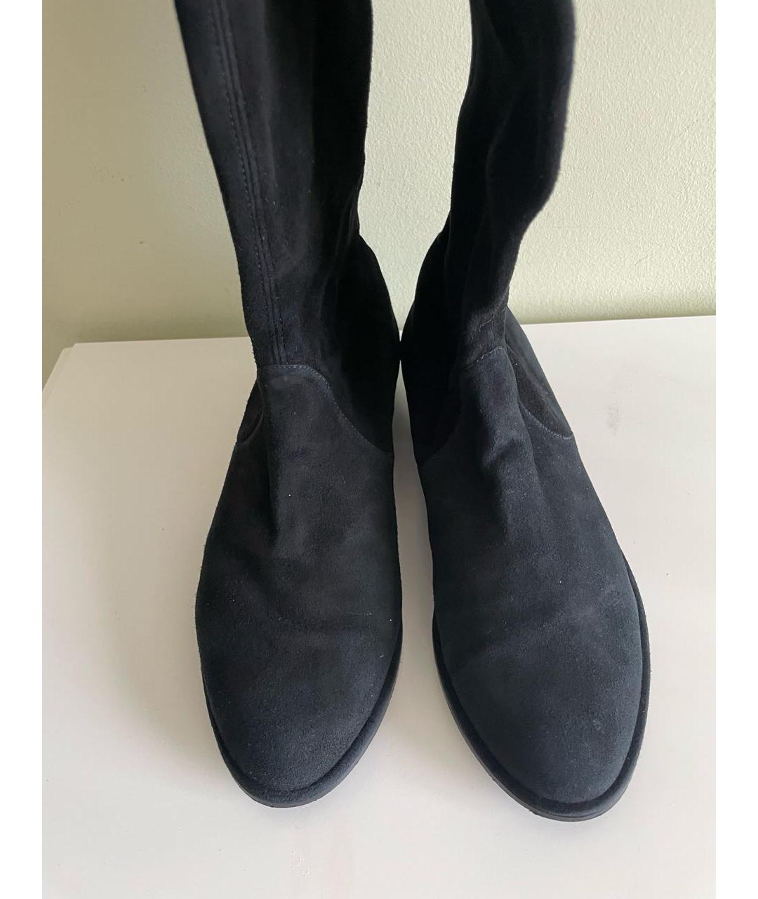 STUART WEITZMAN Черные замшевые ботфорты, фото 4