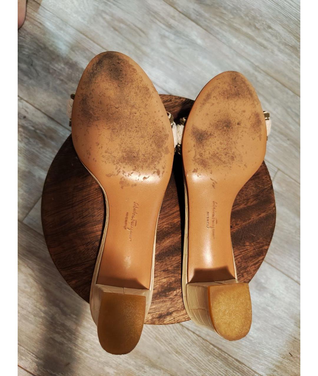 FERRAGAMO Бежевые кожаные мюли, фото 6