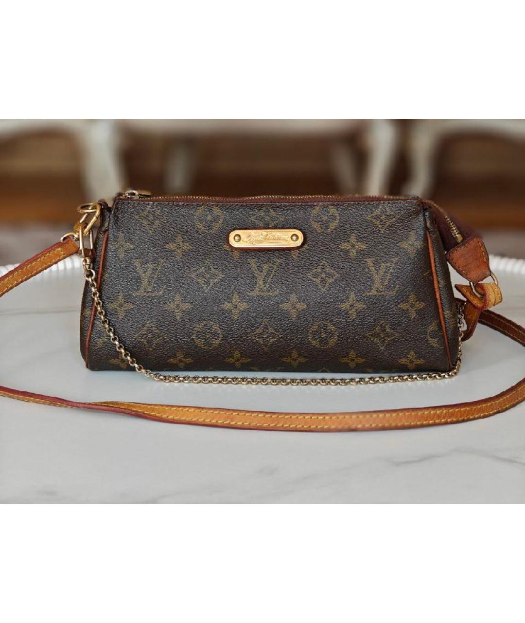 LOUIS VUITTON Коричневая сумка с короткими ручками, фото 2