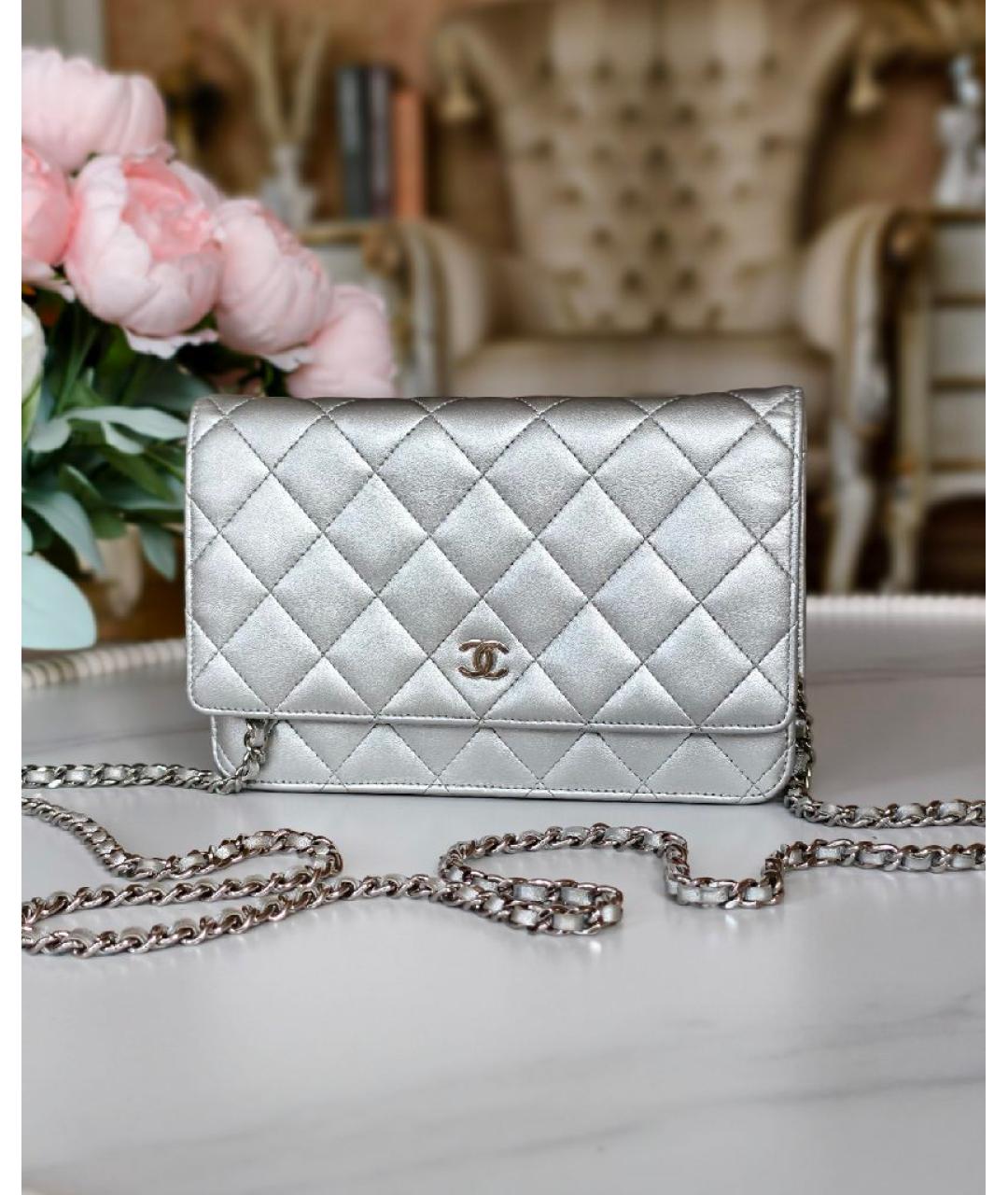 CHANEL Серебряная кожаная сумка через плечо, фото 2