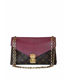 LOUIS VUITTON Сумка через плечо