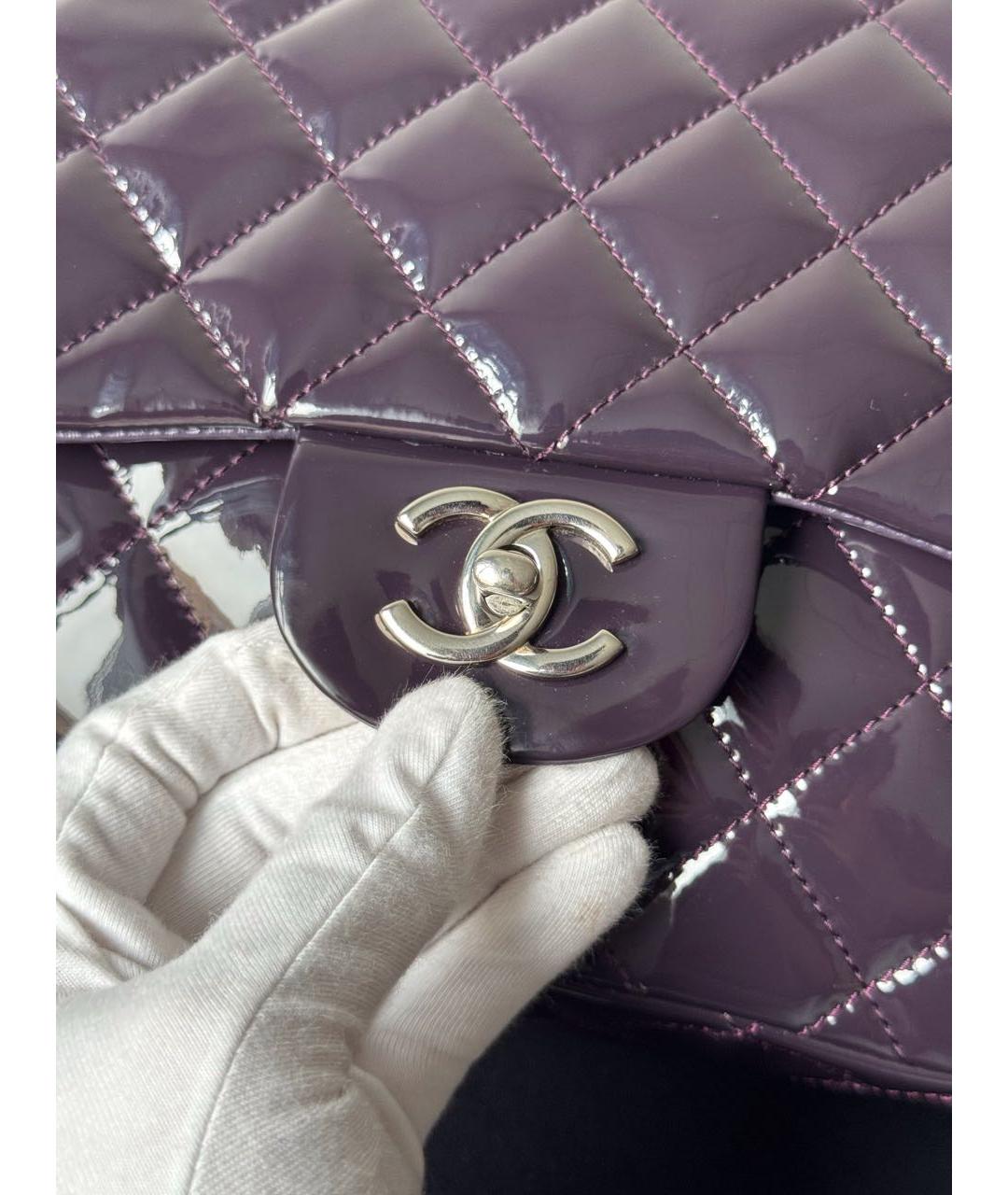 CHANEL Фиолетовая сумка через плечо из лакированной кожи, фото 6