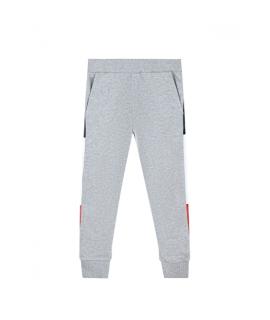 MONCLER Брюки и шорты