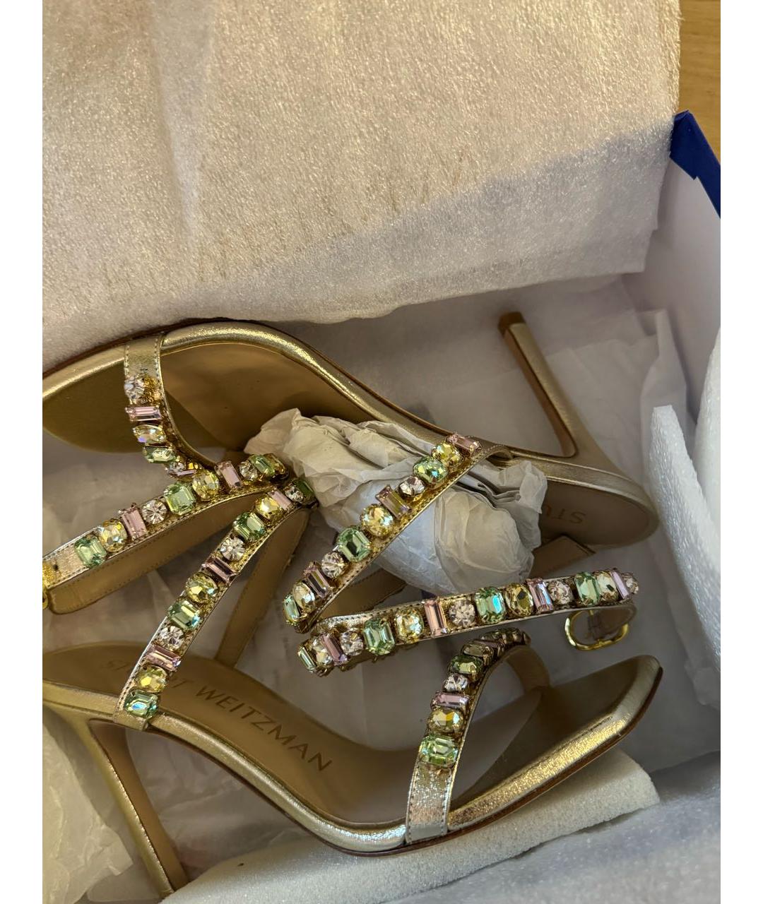 STUART WEITZMAN Золотые кожаные босоножки, фото 5