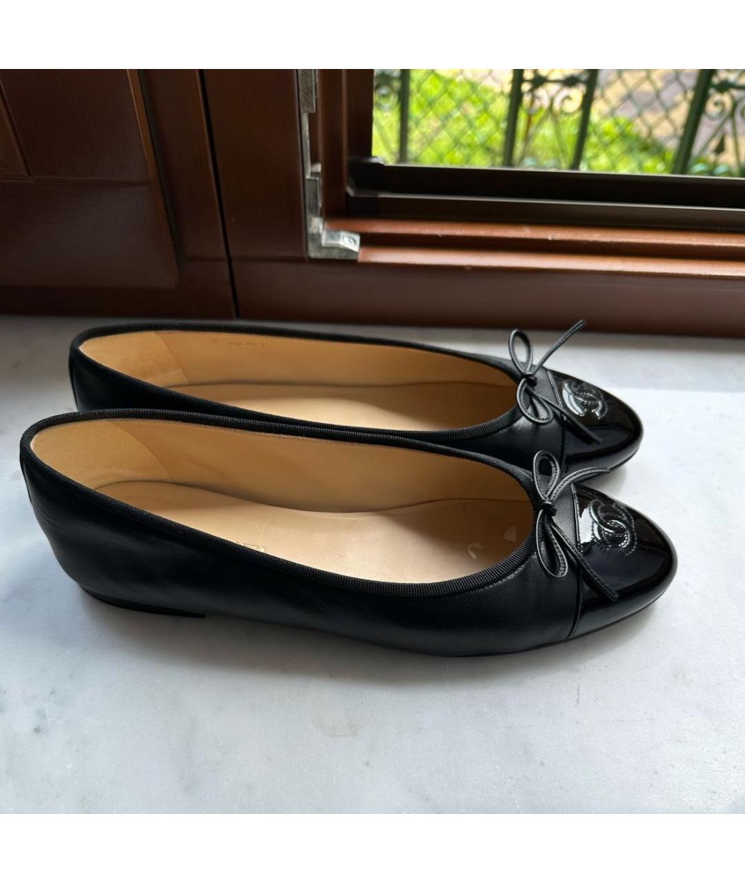 CHANEL Черные кожаные балетки, фото 5